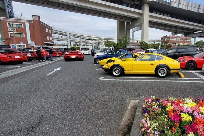 Luxury van Ride to famous car meet up spot Daikoku - A Luxury-Comfort Ride to Tokyo’s Daikoku Car Meet