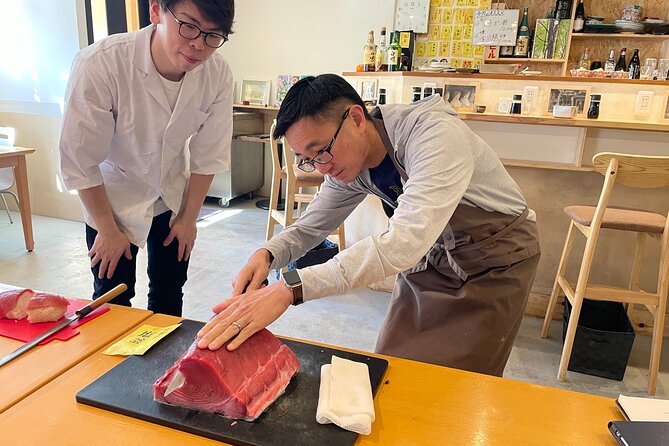 Master the art of Sushi : Toyosu Market Tour & Tuna Cutting - Toyosu’s wholesale morning: where freshness becomes a system