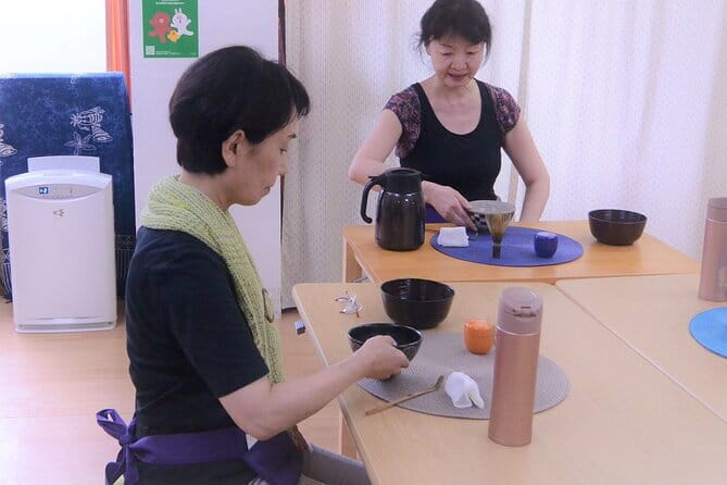 Matcha Making Experience in Shinjuku - Who should book this Shinjuku matcha experience