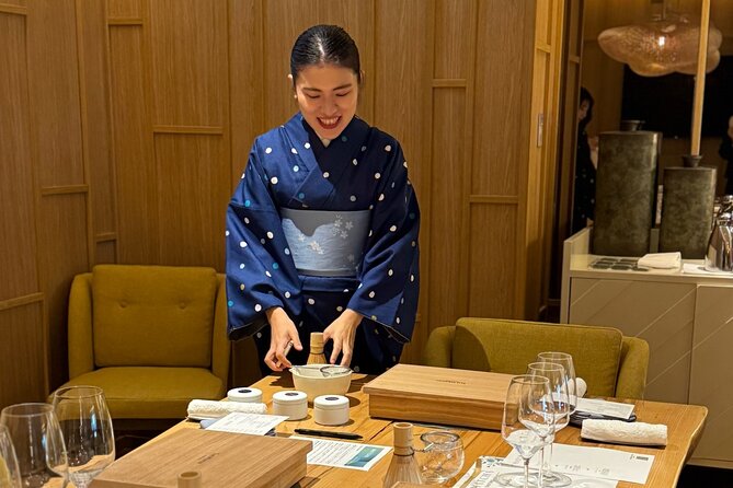 Matcha tasting for all five senses at Hotel Yokohama - The hands-on core: whisk, bowl, and real tea technique