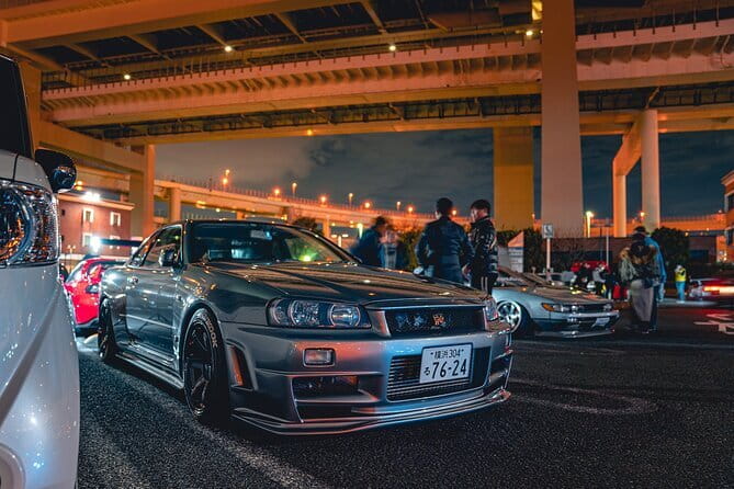 Membership Car Club GTR35 LibertyWalk Daikoku car meet photoshoot - A-PIT Super Autobacs: where car parts become souvenirs