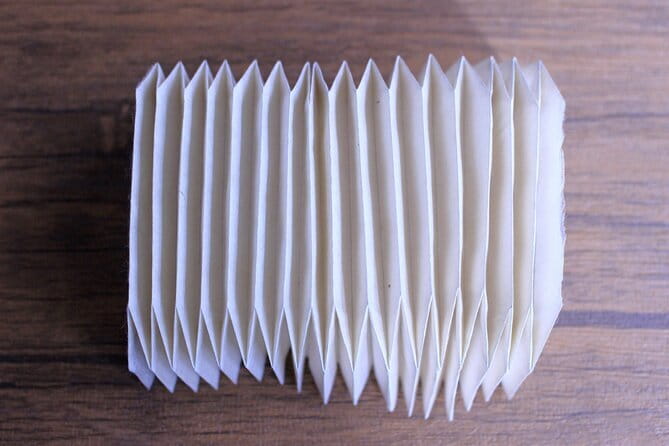Mini Origami Lamp and Mizuhiki knot Belt Workshop in Ueno - Ueno’s craft workshop: washi paper, warm light, and meaningful knots