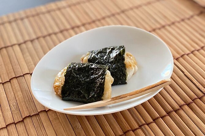 Mochi Making at a Private Studio in Tokyo - Tasting Session: Green Tea, Hojicha, or Coffee