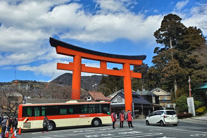 Mount Fuji and Hakone Private Tour from Tokyo (Customizable) - Oshino Hakkai: Fuji Water, Village Shops, and the Easy Culture Stop