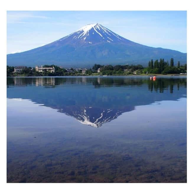 Mount Fuji Full Day Private Tour from Tokyo Full Customized - Chureito Pagoda and Arakurayama Sengen Park: the classic Fuji photo