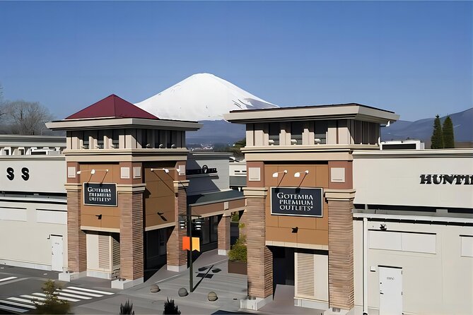 Mt. Fuji 5th Station, Oshino Hakkai and Hot Spring Day Trip - Gotemba Premium Outlets or Konohananoyu onsen: choose your afternoon mood