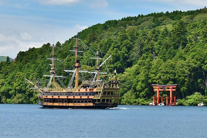 Mt. Fuji 5th Station, Owakudani Ropeway, Pirate Ship plus Outlet shopping! - Practical tips: clothing, cameras, and how to handle weather swings