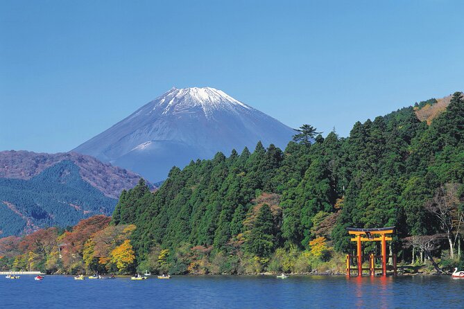 Mt.Fuji and Hakone Private SightSeeing Day Tour With Guide - Lake Ashinoko: the caldera lake that makes Hakone feel like Hakone