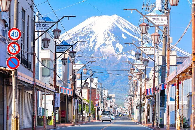 Mt.Fuji Arakurayama Sengen Park,Oshino Hakkai,Kawaguchi Lake Tour - Meeting Point, Group Size, and the Mobile Ticket Setup