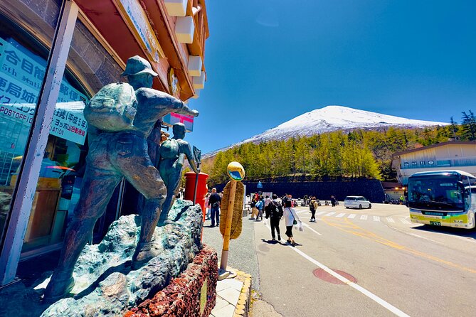 Mt. Fuji, Cherry Blossom & Shiba Sakura Pvt. Day Tour - Guides on the Ground: punctuality, communication, and how to protect your day