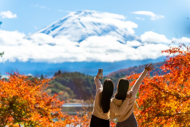 Mt. Fuji Highlight Photo Spots One Day Tour from Tokyo - Fujiyoshida Honcho street and the Lawson Fuji view: nostalgia-style snapshots