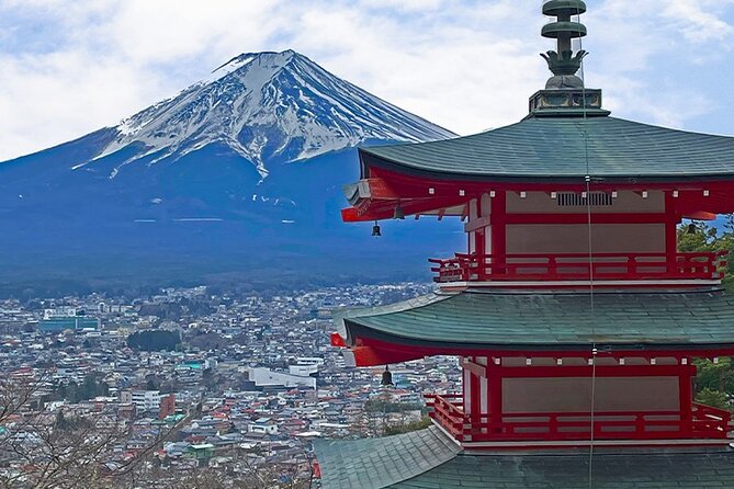 Mt. Fuji, Oishi Park & Arakurayama Pagoda Bus Tour with Lunch - Arakurayama Sengen Park and Chureito Pagoda steps