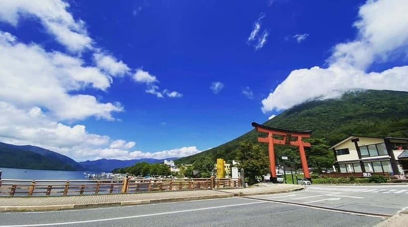 Mt. Fuji Private Tour With Hotel Pick Up From Tokyo - Kitaguchi-hongu Fuji Sengen Shrine: the spiritual side of the mountain