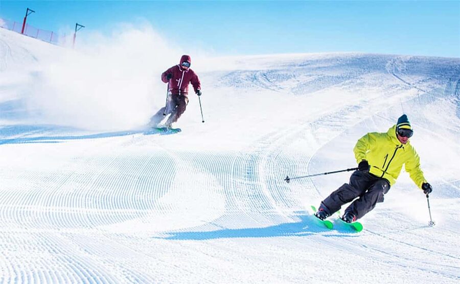 Mt. Fuji Skiing Experience- YETI Ski Resort & Onsen Day Trip - Skiing at Japan’s Earliest Snow Park: Beginner-Friendly, View-Forward Runs