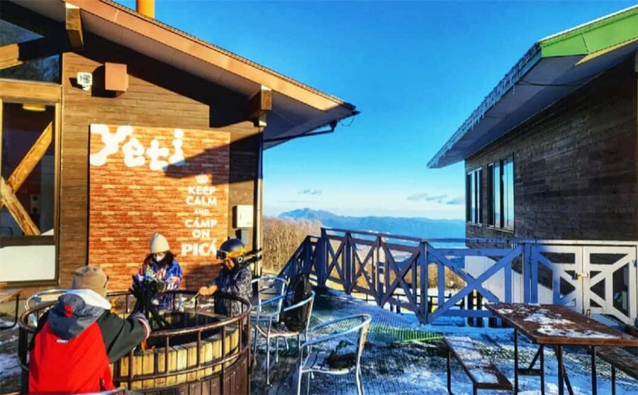 Mt. Fuji Skiing Experience- YETI Ski Resort & Onsen Day Trip - Food, Shopping, and How to Handle the Missing Lunch