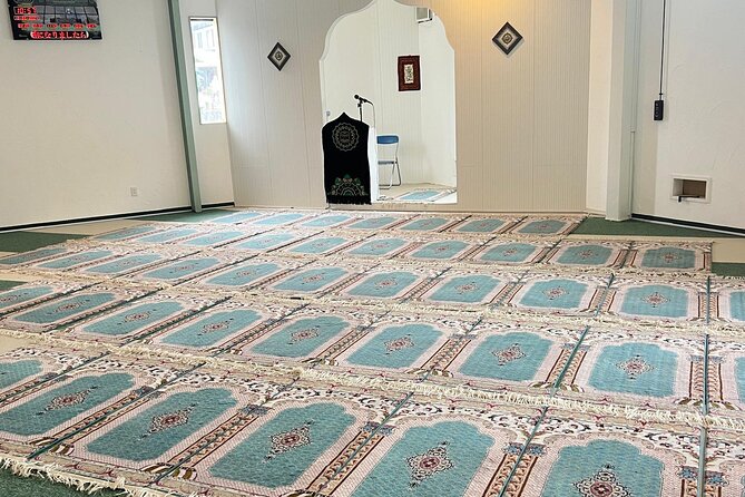 Muslim Friendly Mt. Fuji Tour with Halal Lunch and Prayer Time - Key highlights at a glance