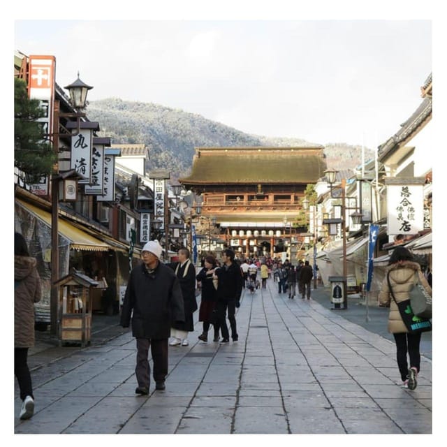 Nagano Tokyo: Snow Monkey Private Day Tour Hotel Pick & Drop - Obuse: Hokusai Museum, Sweet Shops, and Sake Brewery Vibes