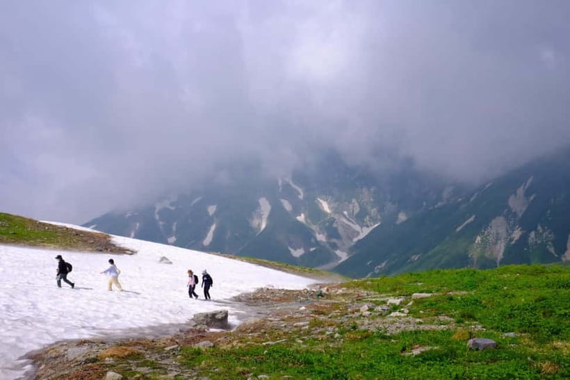Nagano: World’s Edge Tateyama Kurobe Alpine Route Tour - The Alpine Route Transport: How You Get Up to 2,450m
