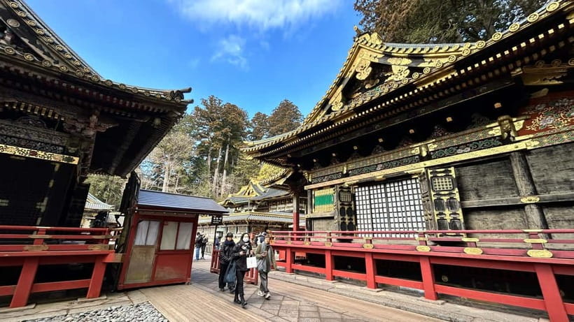 Nikko: Kegon Falls, Lake Chuzenji & Toshogu Temple - Lunch and Kegon Falls: From Sitting Down to Water Power