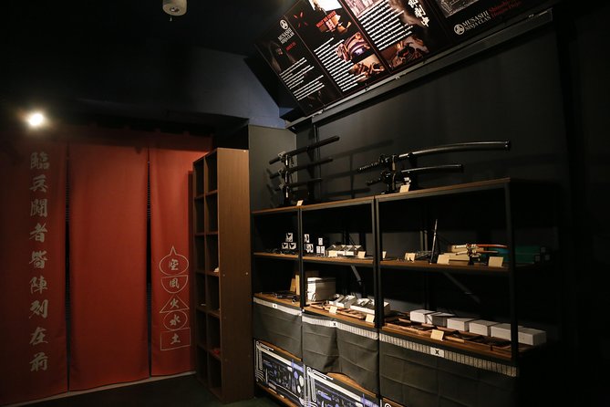 Ninja Lesson in Tokyo – 1 Hour Hands-On with Japanese Master - The Ninja Trick House Gimmick and Why It’s Not Just Play