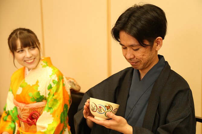 Practicing Zen through Japanese Tea Ceremony - Who Runs the Session: Tea Master, English Guidance, and a Welcoming Pace