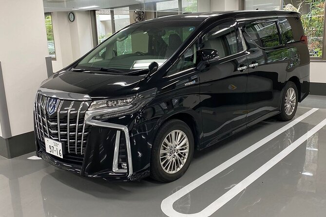 Private Airport transfer Haneda Airport(HND) to Tokyo City - Quick takeaways for HND → Tokyo in a private van