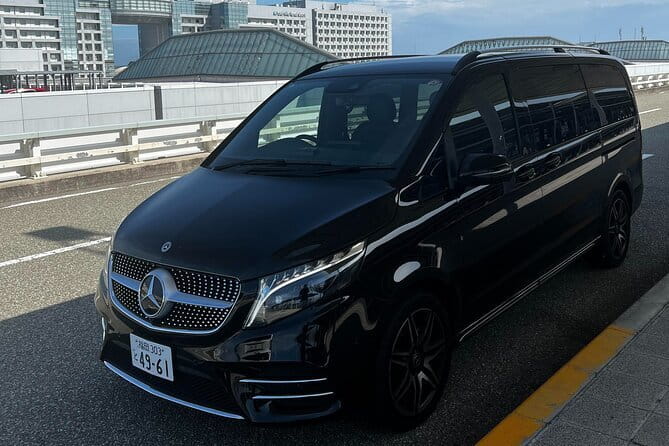Private Airport Transfer Tokyo City to Haneda Airport HND - Door-to-door to Haneda: what it feels like in real life
