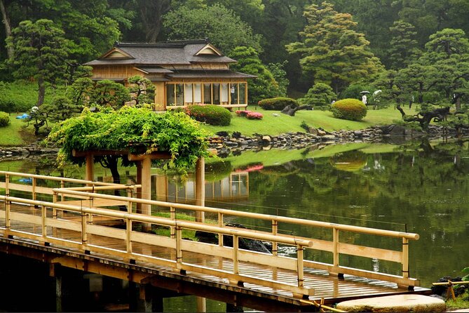 Private and Customisable Tokyo Tour with English Driver-guide - Imperial Palace gardens and Ginza: calm walks, then neon shopping