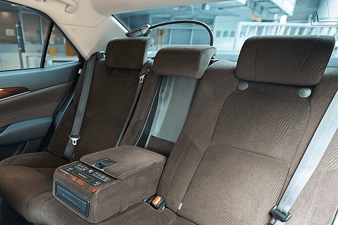 Private departure transfer from Tokyo City to Narita International airport - Who This Transfer Fits Best