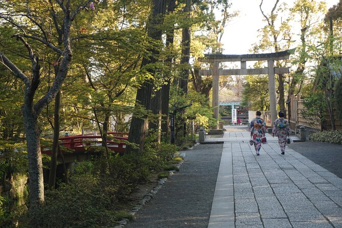 Private Kamakura plus Yokohama Tour - English Speaking Driver - Yokohama Chinatown: a different rhythm after temple time