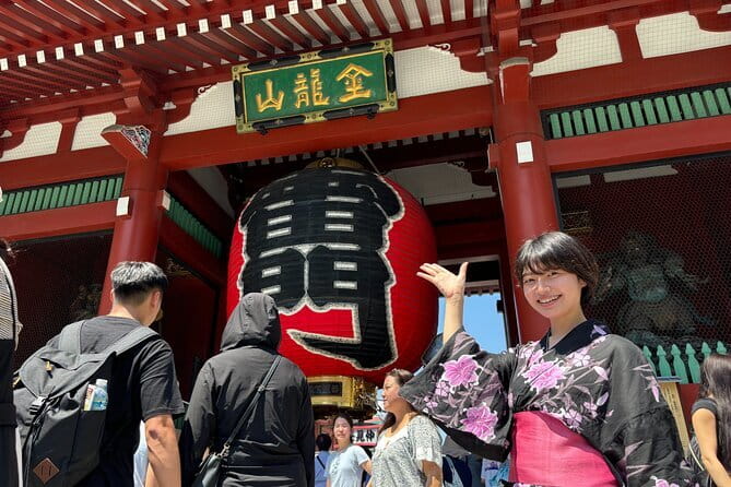 Private Omiya Bonsai Village Tour with Licensed Guide - Your first walk in Tokyo: meet your guide and ask real questions