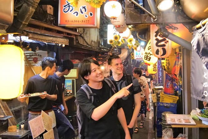 [Private]Shinjuku Golden Gai Bar Hopping w/ Japanese Local Guide - Practical izakaya etiquette tips you’ll use immediately