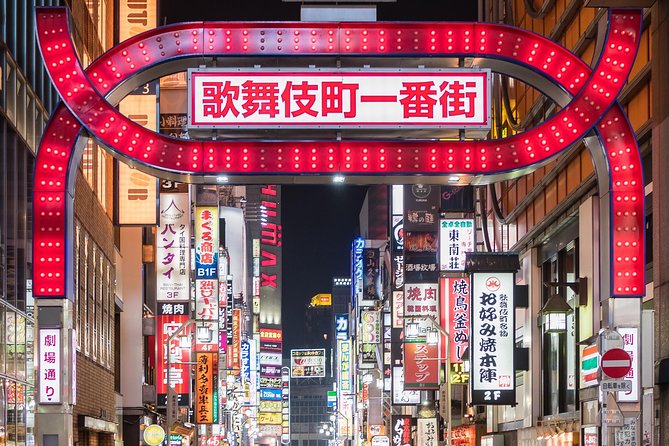 Private Shinjuku Nightlife Walking Tour & Golden-Gai Bar Crawl - Kabukicho Red Light Neon Walk: Where the Energy Gets Messy