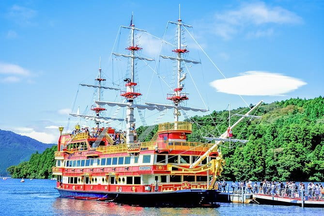 Private Tour - Hakone Day Trip! A Tour to Explore All Must-Sees! - Lake Ashi cruise on the pirate ship: the easiest way to get “wow” views