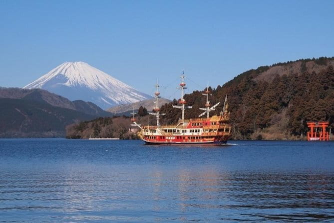 Private Tour - Hakone Day Trip! A Tour to Explore All Must-Sees! - Hakone Ropeway and the Owakudani smoke rush