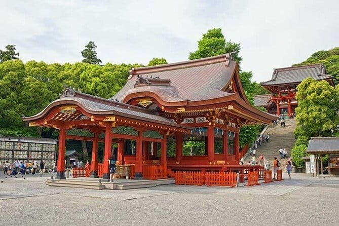 Private Tour Kamakura Yokohama Day Trip English speaking driver - Hōkoku-ji bamboo garden: Zen calm and Shaka Nyorai