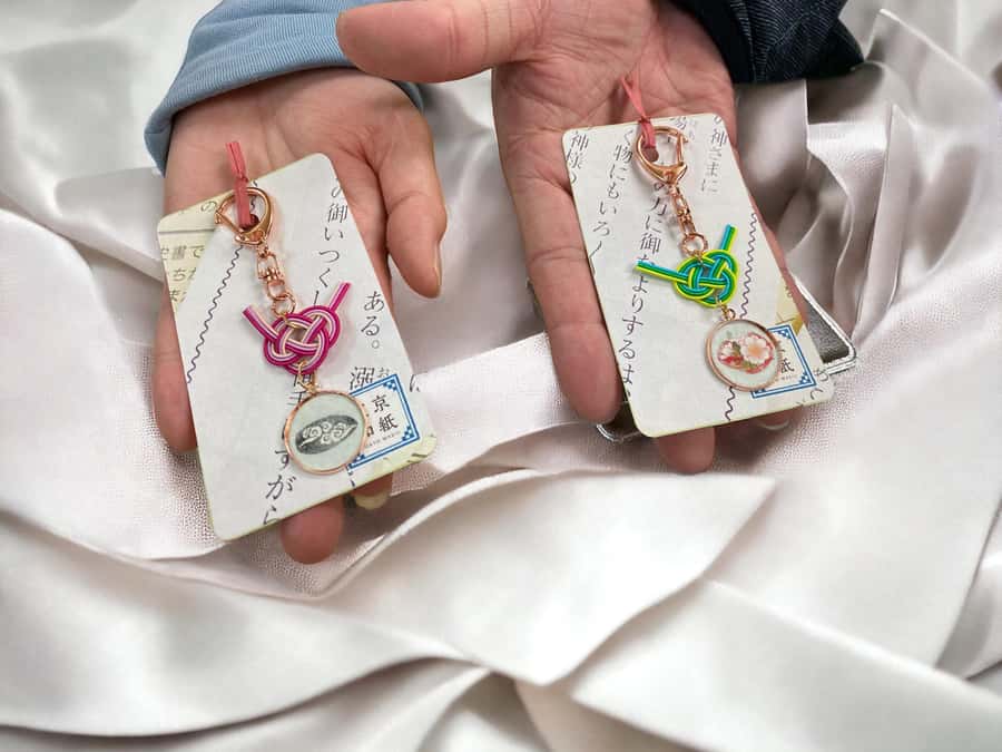 Romantic Mizuhiki Knot and Omikuji Washi Charm Workshop Ueno - Who This Workshop Fits Best (and Who Might Hesitate)