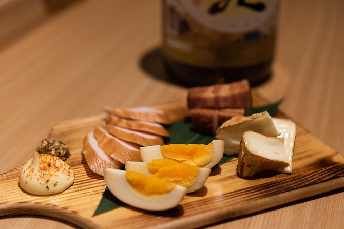 Sake Tasting Masterclass in Shinjuku (8+ Varieties with a Pro) - The Hosts: What Makes Guides Like Max, Joe, Tadashi, and Megan Work