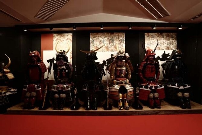 Samurai Armor Photo Shoot in Shibuya - Shibuya Crossing Moment: Get Attention in Armor