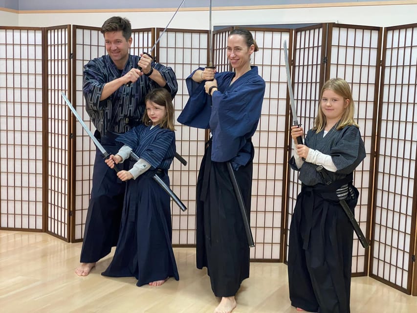 SAMURAI EXPERIENCE in Tokyo(Harajuku)【SAMURAI've】 - Tachimawari drills: the stage-style sword movement you’ll recognize