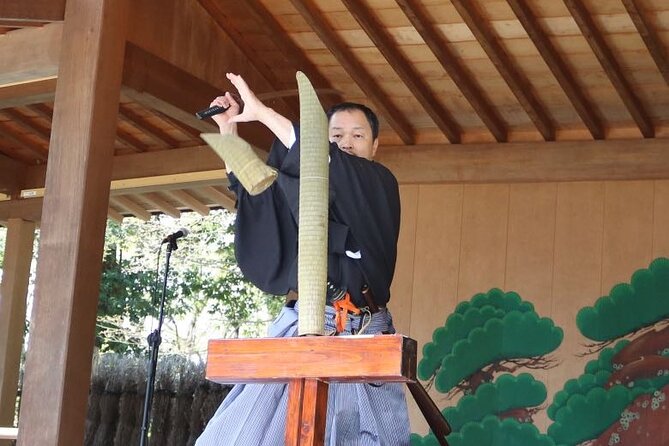 Samurai Experience Mugai Ryu Iaido in Tokyo - Kuramae meeting point and changing into a hakama without fuss