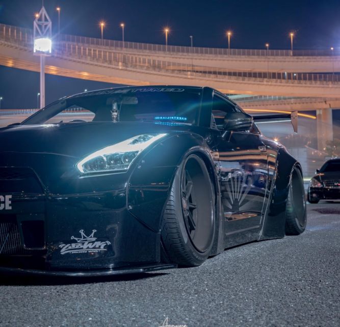 Secret Car Meet: R34 Skyline Car Club Membership - Daikoku PA and the Backup-Stop Reality
