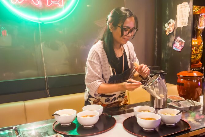 Shibuya: Ramen Dojo Tokyo | Make All 3 (Tonkotsu/Shoyu/Miso) - The food part: three mini bowls, not one big meal