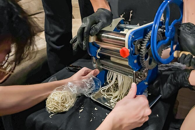 Shibuya: Ramen Dojo Tokyo | Make All 3 (Tonkotsu/Shoyu/Miso) - 90 minutes, timed and practical: what happens in the studio