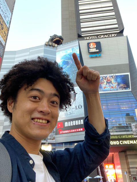 Shinjuku: bar hopping night tour at Japanese Izakaya - Karaoke in Shinjuku: How to Join Without Overthinking It