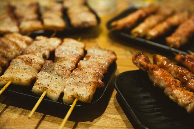 Shinjuku Izakaya and Golden Gai Bar Hopping Tour - What you actually eat and drink: yakitori, sake, whisky, and more