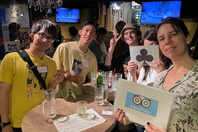 Shinjuku Locals &Traveller Meet&Drink Experience Solo going Party - The icebreakers are real: Uno, Jenga, and Trump