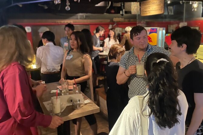 Shinjuku Locals &Traveller Meet&Drink Experience Solo going Party - What you should expect to do all night