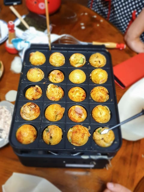 Shinjuku Tokyo: Authentic Japanese Home-Style Culinary Class - Inside the 150 Minutes: From Prep to Plating