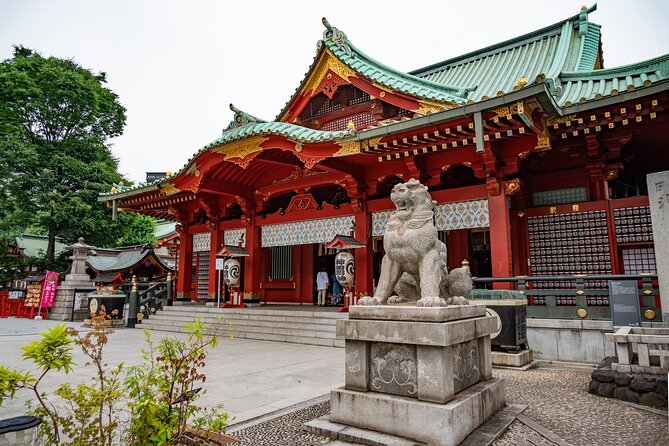 Shinto Shrine Tour: Explore Japanese Culture in Tokyo - Meiji Jingu: the donated-forest feeling in the middle of Tokyo